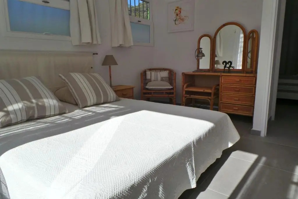 Lou Mazett 2465 villa