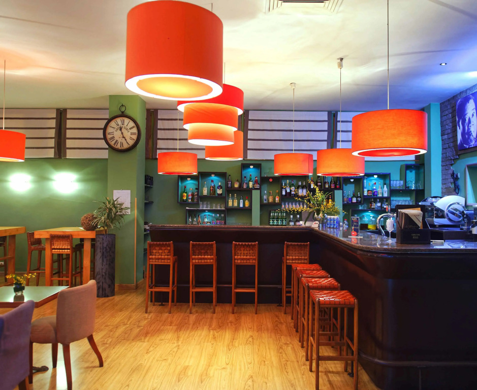 Carlton Hotel
