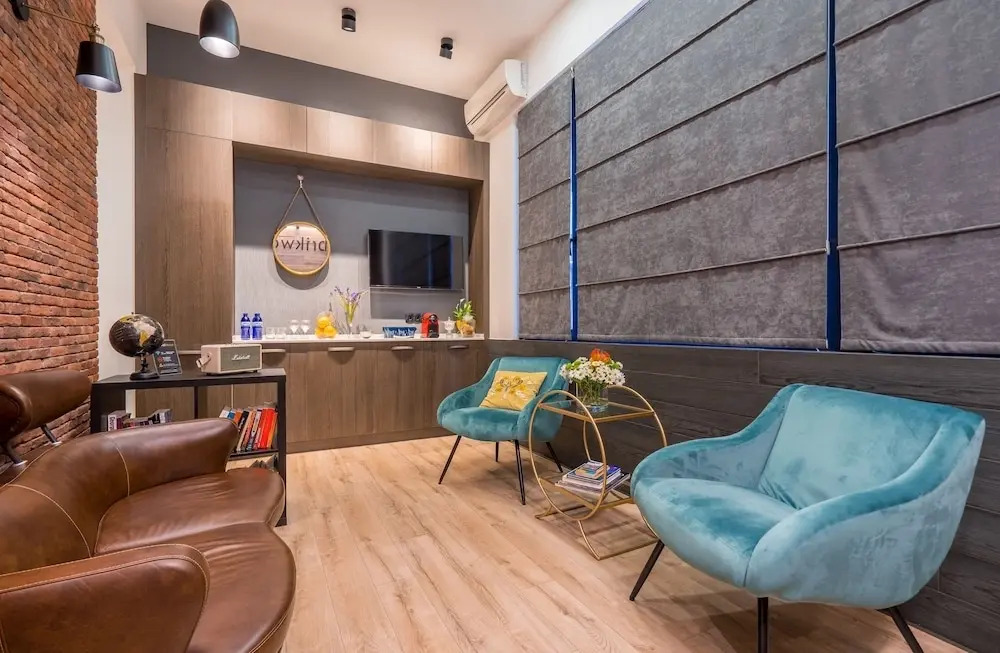 Brikwol Hotel