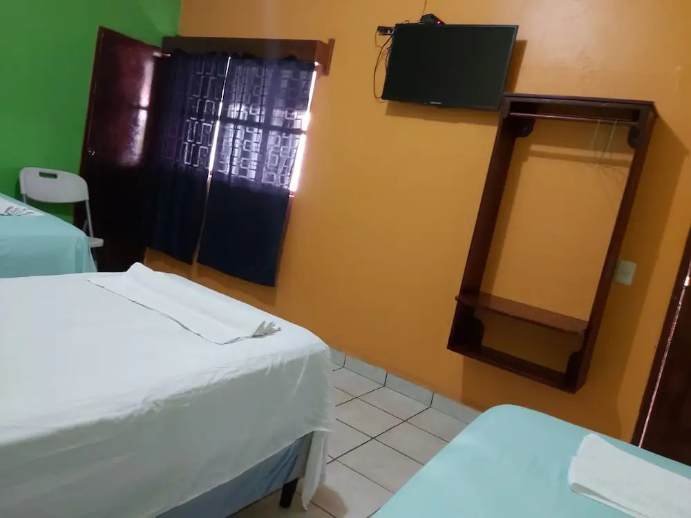 Mados Hotel Tamarindo