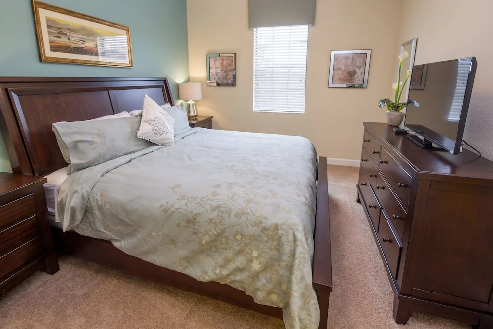 Disney Daze Villa - 5 bed Windsor Hills pool home
