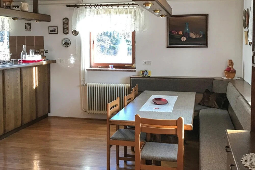 House Barbara