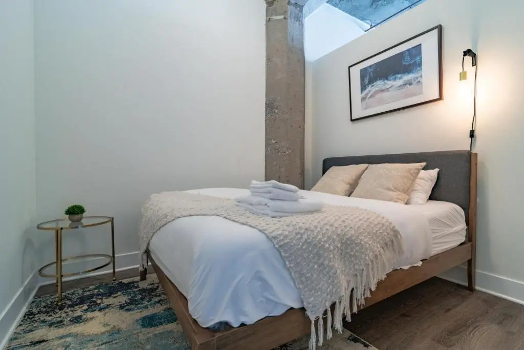 McCormick Place 3br-2ba luxury Family Heaven with optional parking for 6 guests