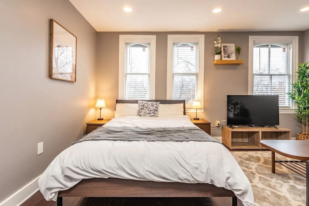 Modern Condo Old Town Charm