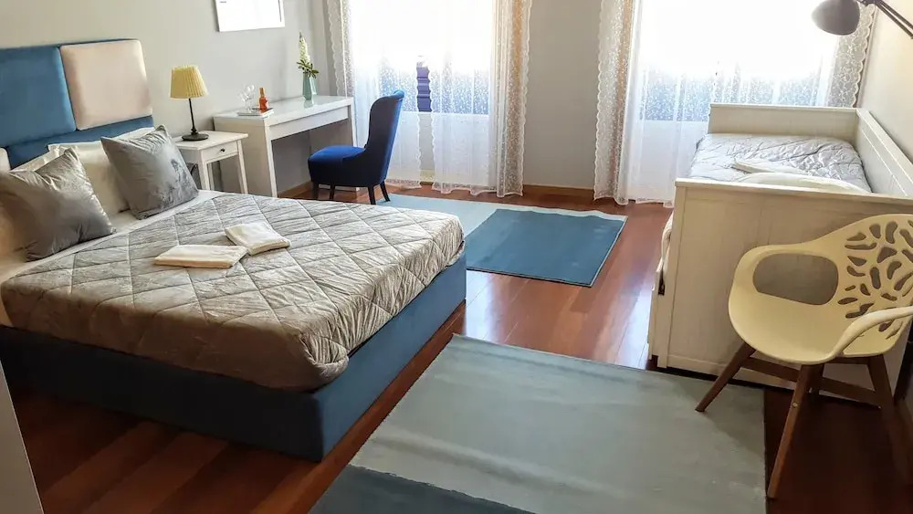 Cool Guesthouse