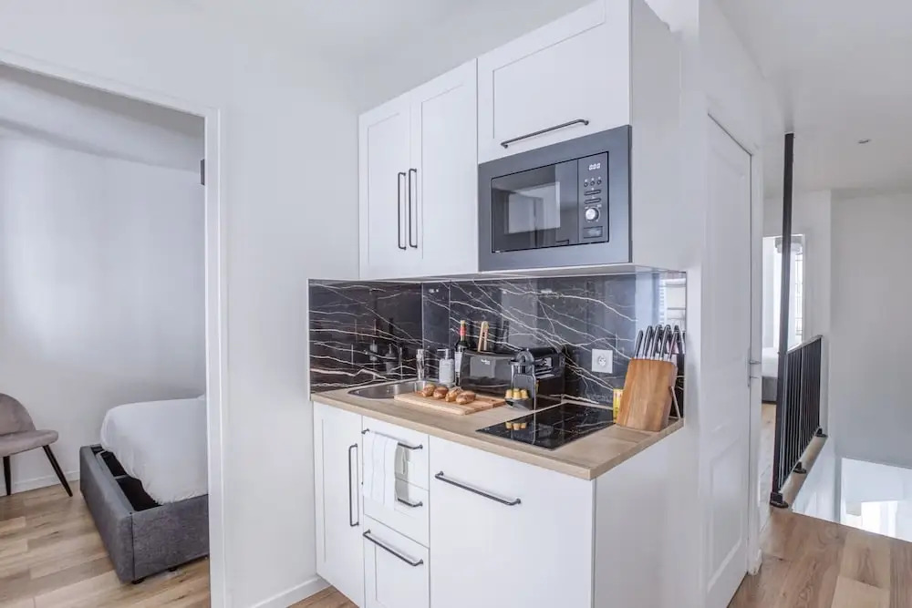 Stunning 3BR Home in the Heart of 10th Arr. Paris!