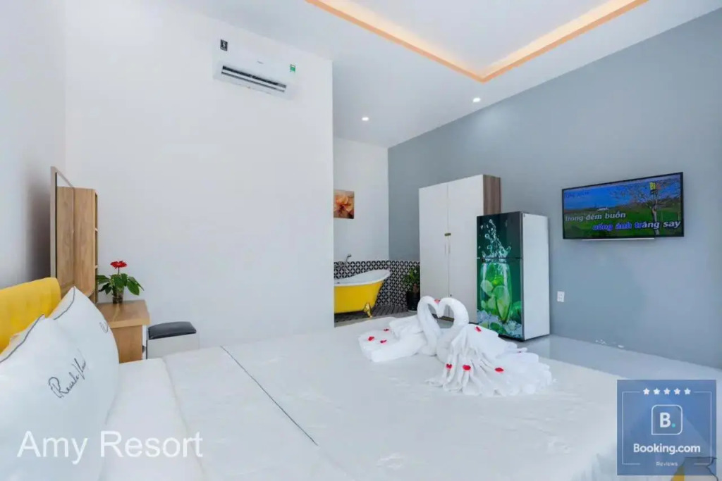 Amy Resort Pool Party - Đi Bộ Ra Biển - Thích Hợp Tổ Chức Tiệc Team Building