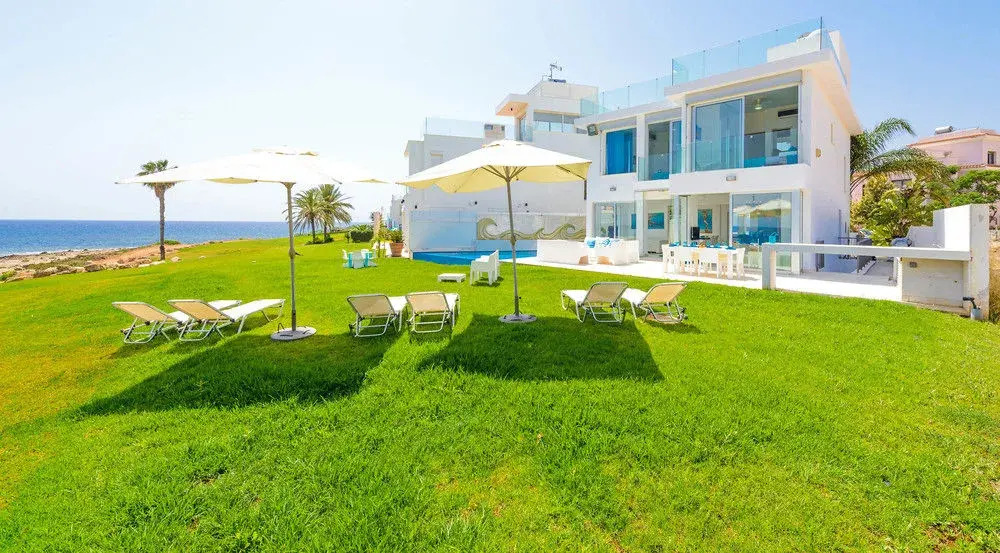 Emerald villa