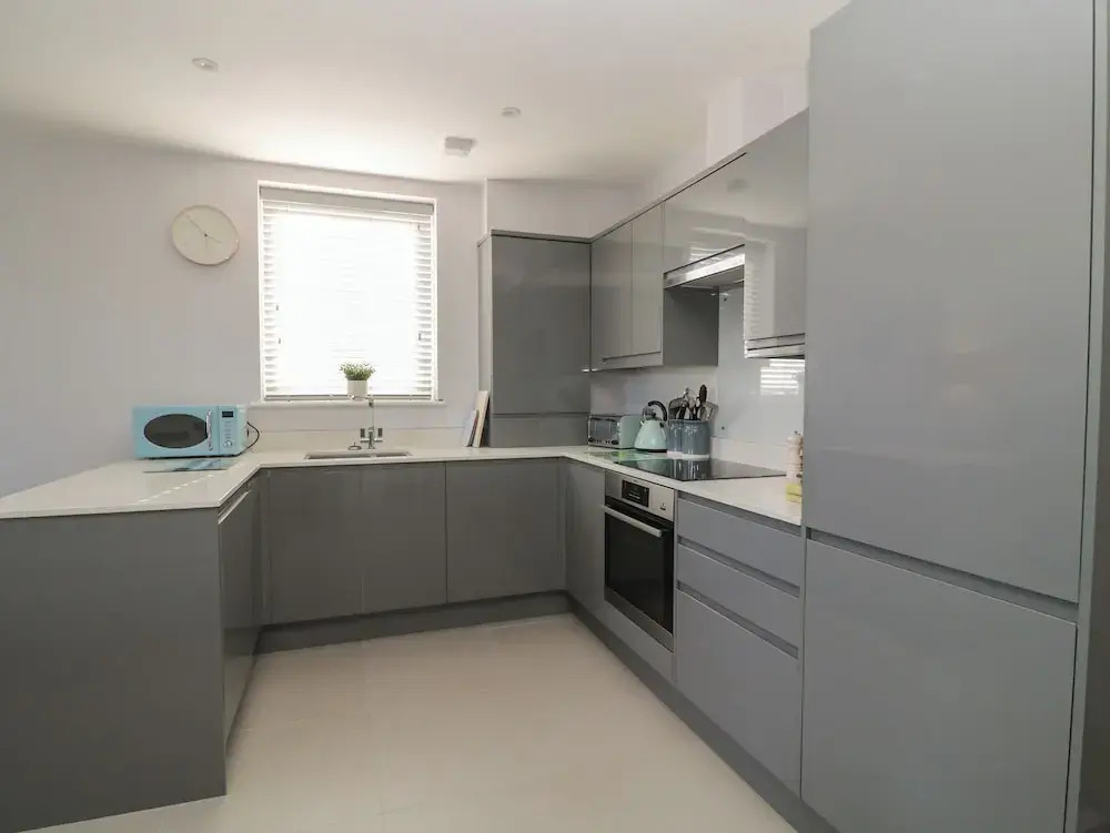 7 Warren Edge Close