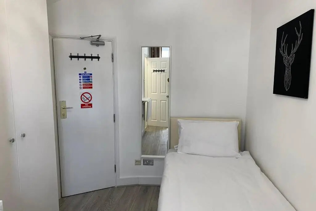 F19- Bright Studio for 1 near Paddington