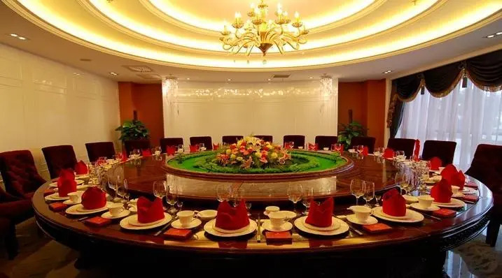 Kunming Sheng Shi Qian He Hotel