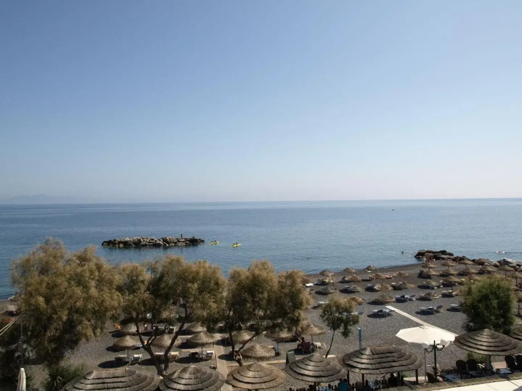 Levante Beach Hotel