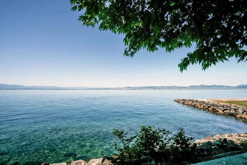 Pieds Dans L'eau - Lac Leman - 2 Min Evian - Spacieux