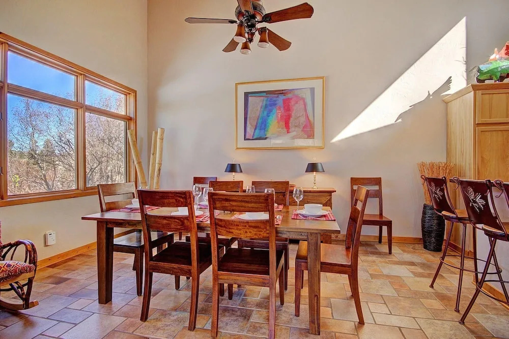 401 Creekside Townhome