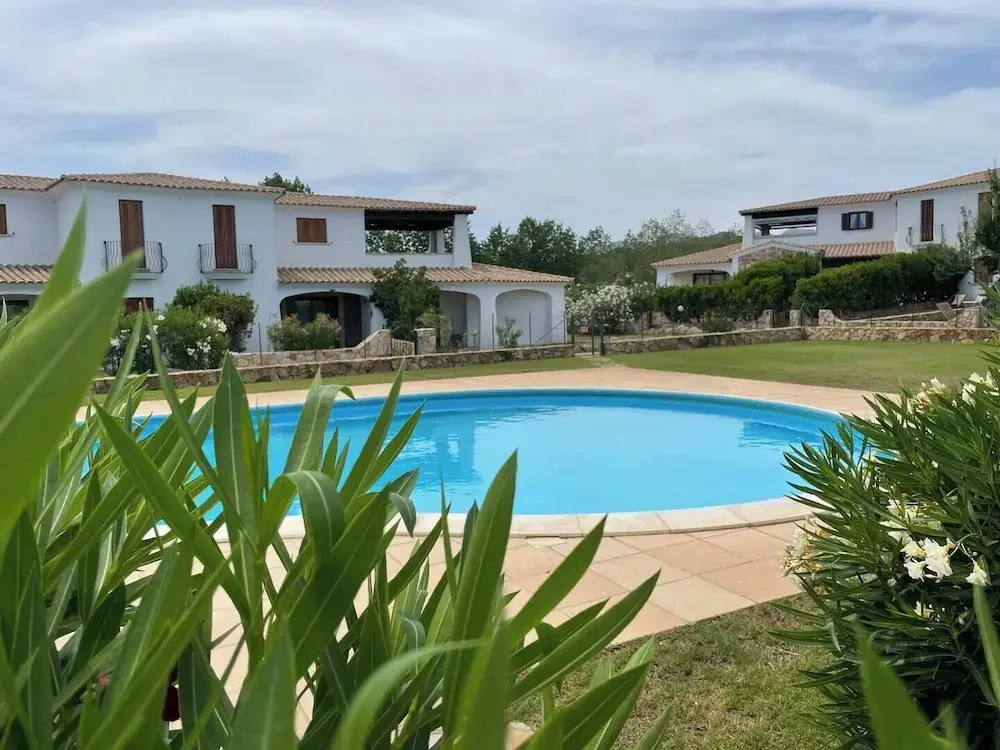 Luisa Apartment In Budoni Shared Pool