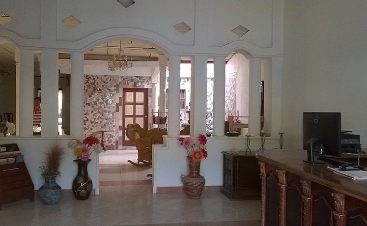 Hotel Maya