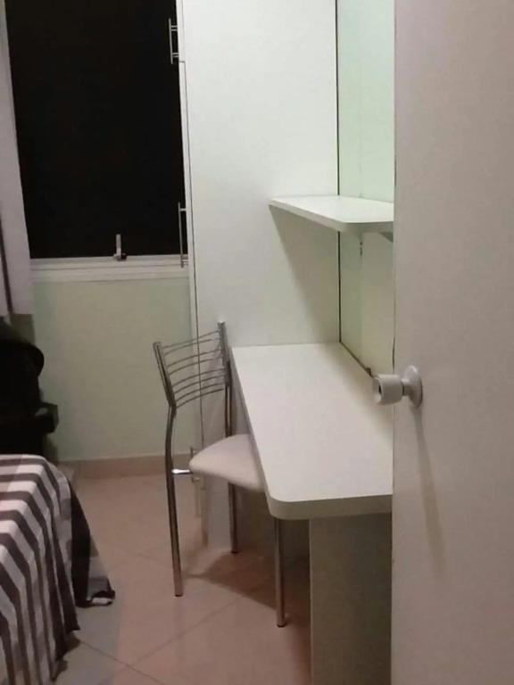 Suítes e Quartos na Avenida Carlos Gomes