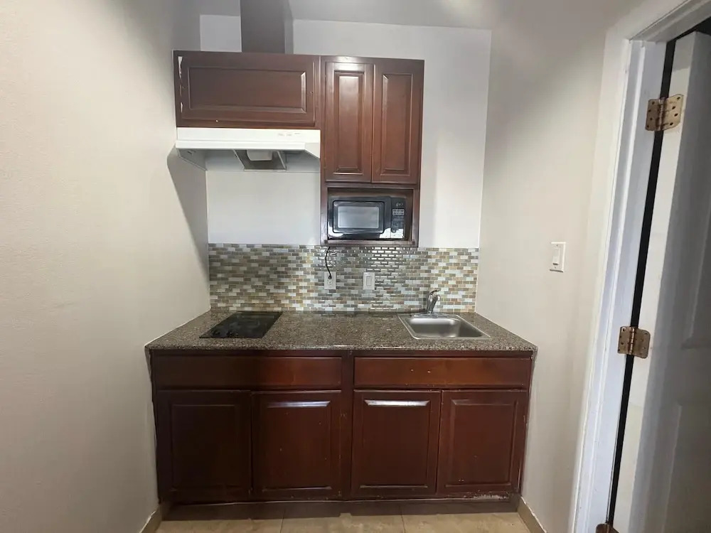 Westwood Inn Extended Stay Gonzales TX