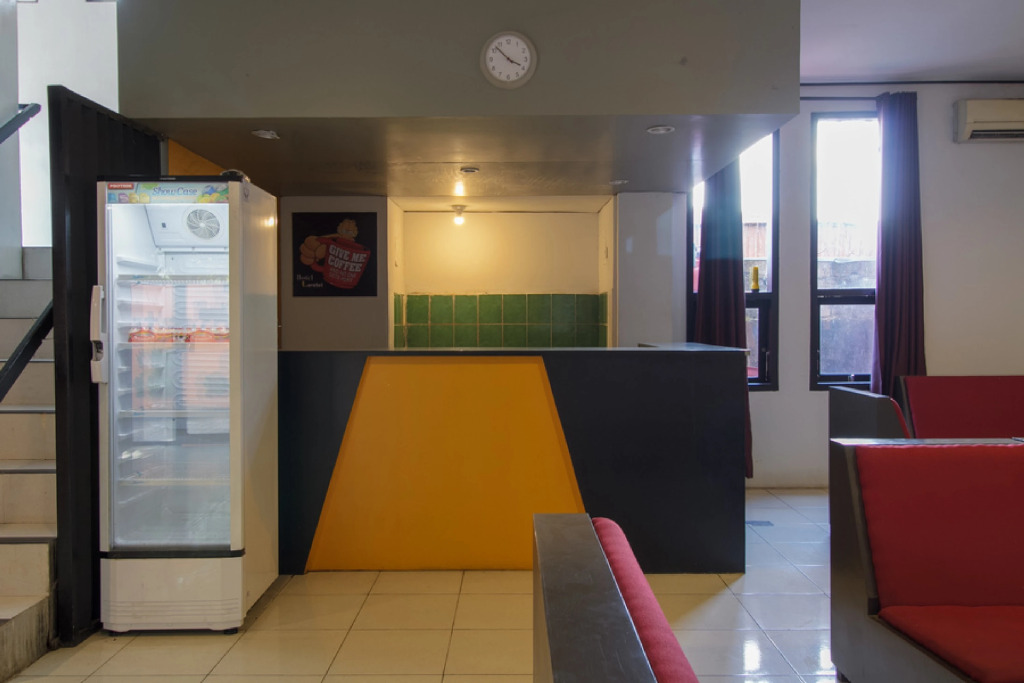 RedDoorz Near Jalan Sudirman Padang