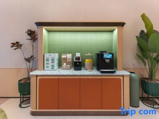 Orange Hotel （Wuhan Xinrong Tianjie Branch）