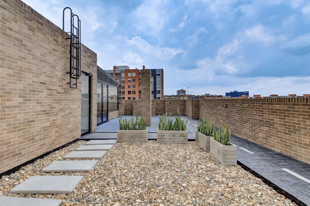 w Soft Light Loft in the Heart of Bogot