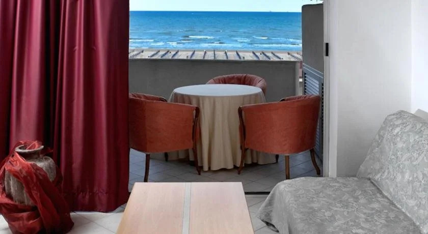 Altamarea Residence & Hotel
