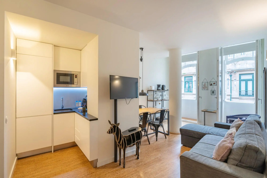 Porto Life Studio by LovelyStay