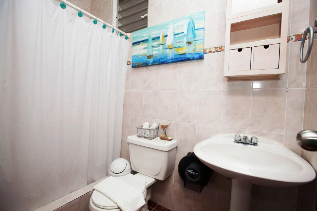 La Jamaca - An Island Vibe Hotel