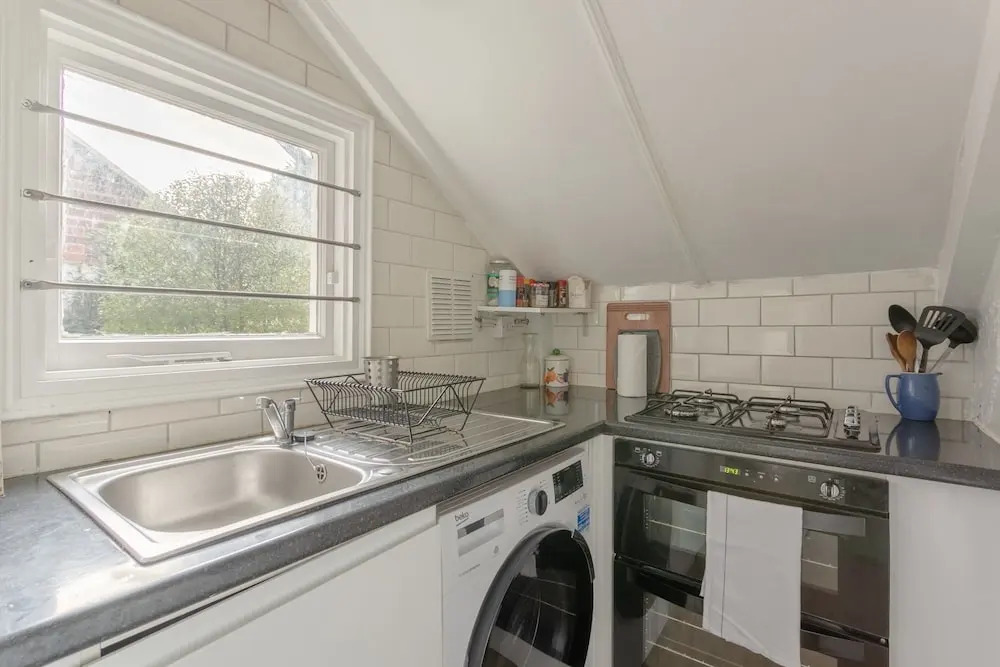 2 Bedroom Flat in North West London with Wifi
