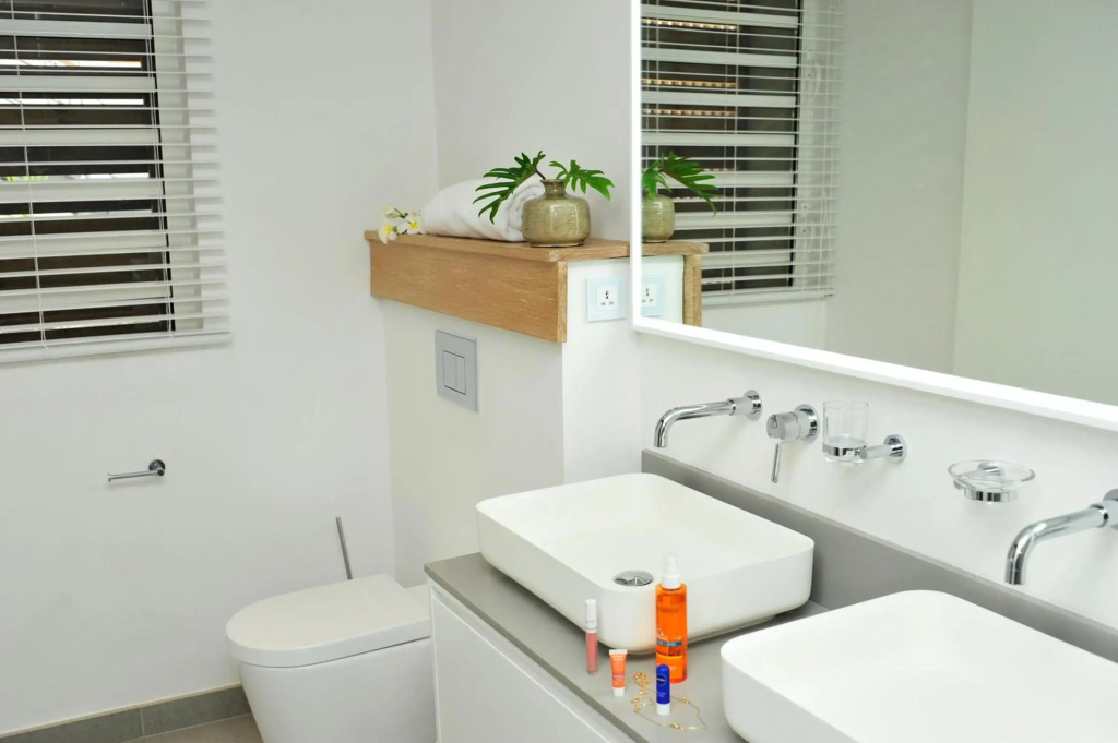 OBiches Beachfront Apartment Trou-aux-Biches