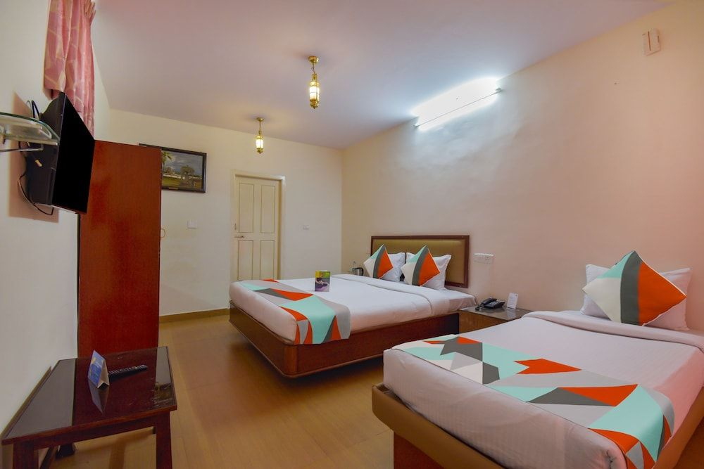FabHotel Wenlock Homes