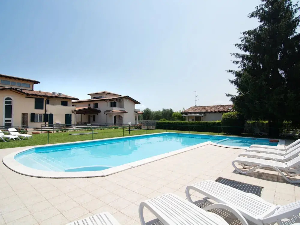 Modern Salo Flat With Pool