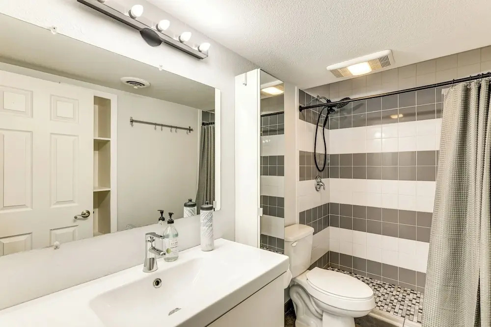 Community Pool: Scottsdale Condo 2 Mi to ASU