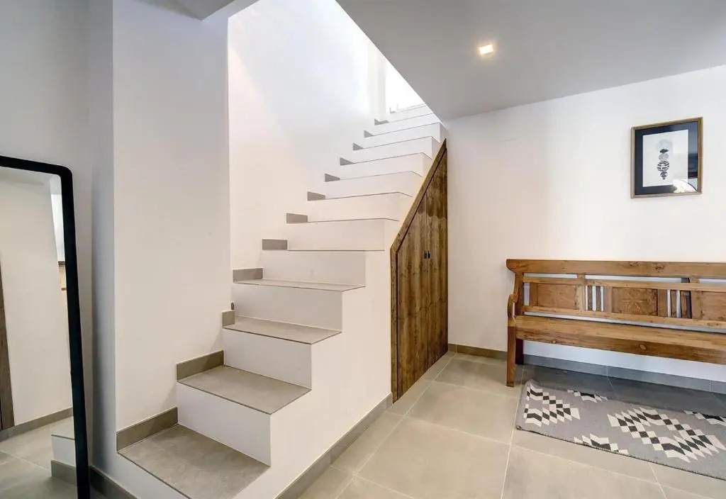 Renovated townhouse San Roque 85