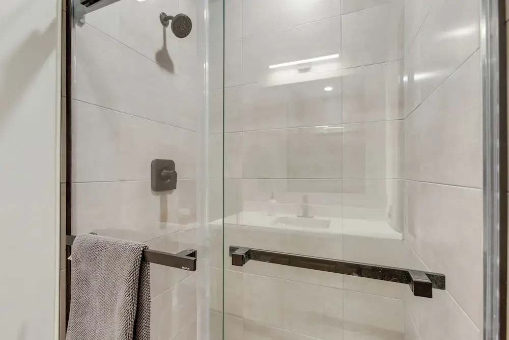 Rooftop Hot Tub + Views: Townhome in Winter Park