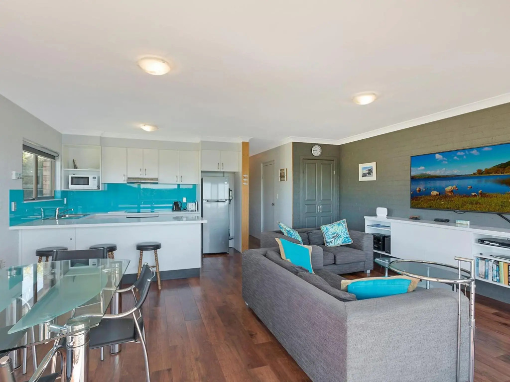 Pacific Pines Unit 5