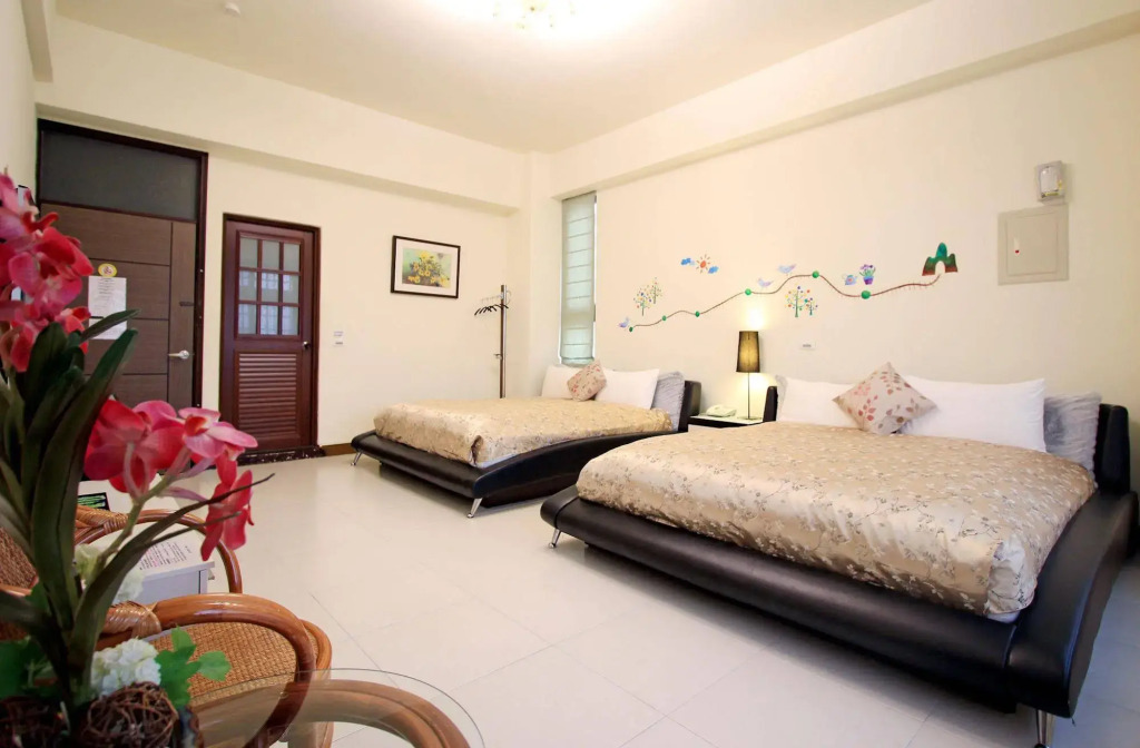 Green Window Homestay綠窗小築天安居民宿