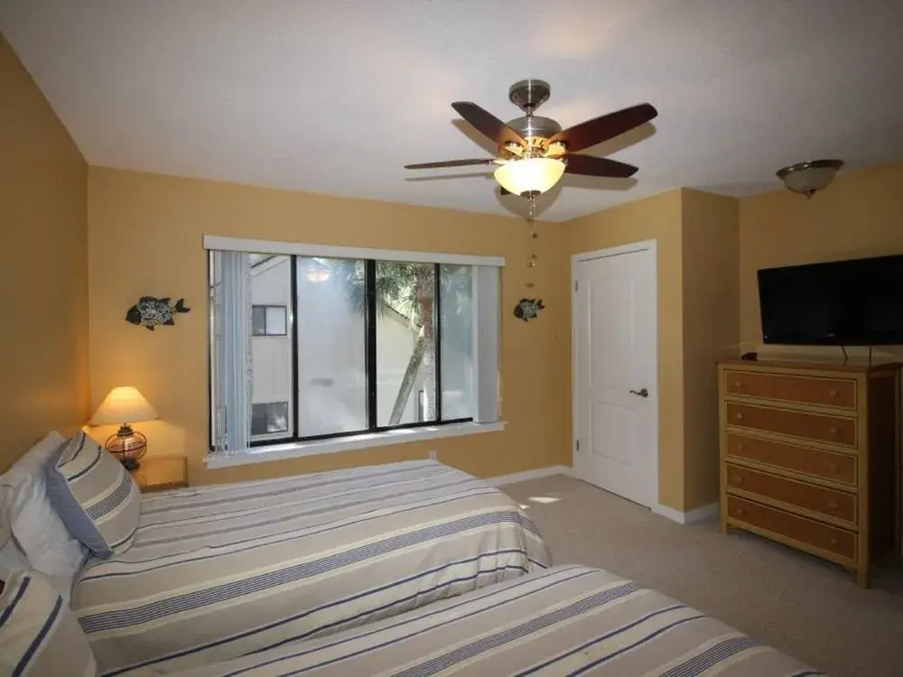 71 Springwood Villas 2 Br villa by RedAwning