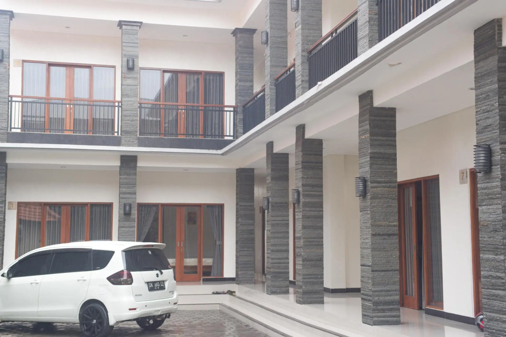 RedDoorz near Gatsu Barat Denpasar