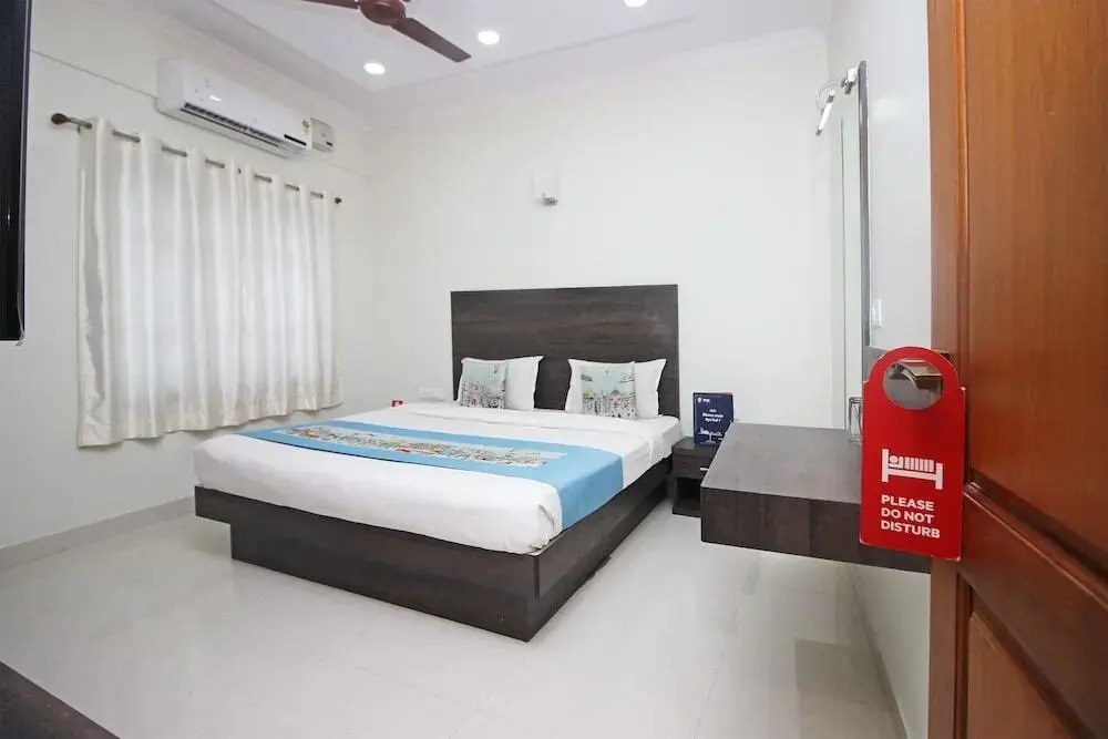 JCR Comfort Homestay By OYO Rooms