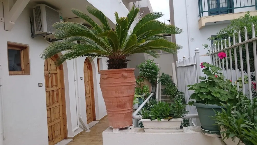 Lovely Holidays Hotel
