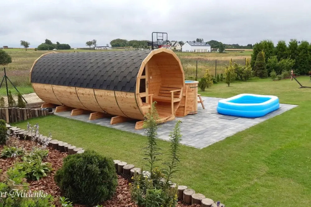 Large, comfortable holiday home, sauna, jacuzzi