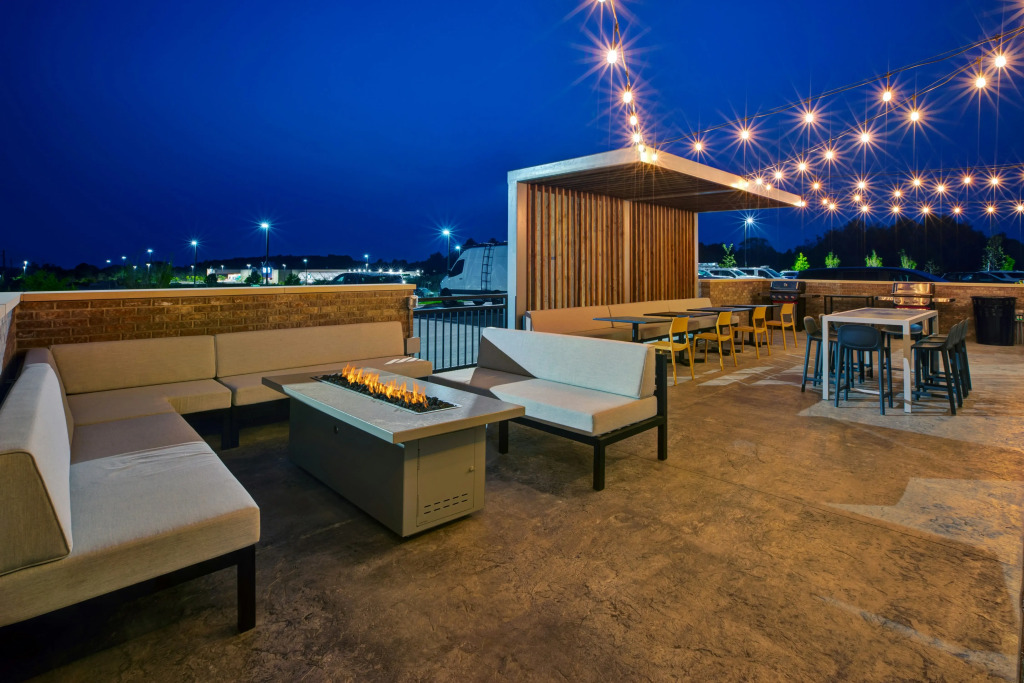 Home2 Suites By Hilton Traverse City