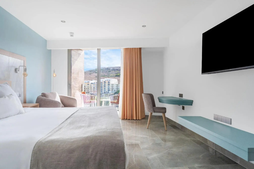 Reef Hotel & Spa