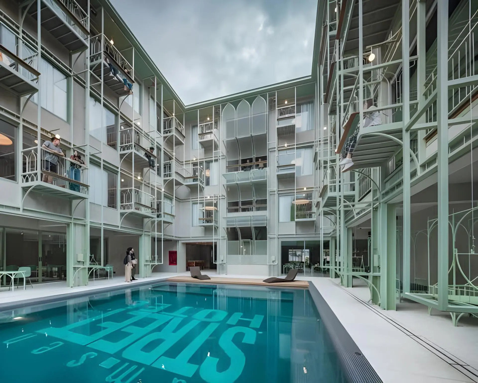Samsen Street Hotel