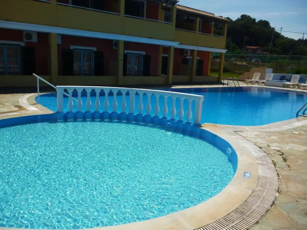 Alexis Apartments