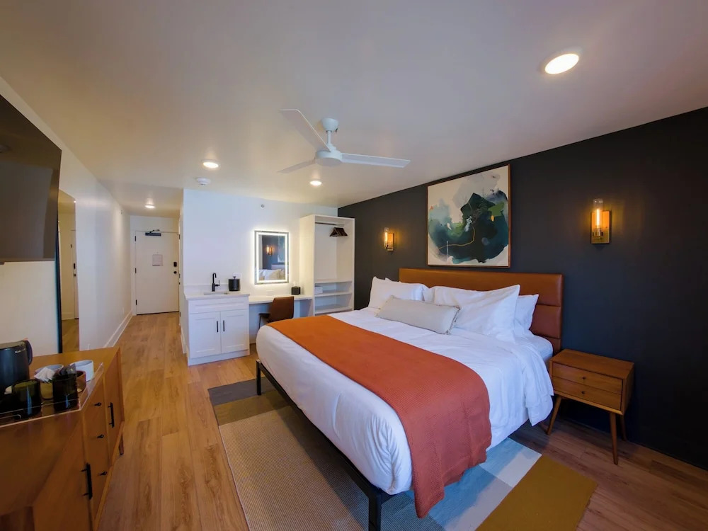 The 1850 Hotel