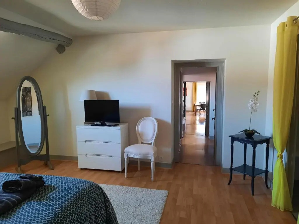 Spacieux Appartement Lumineux De 125 M2