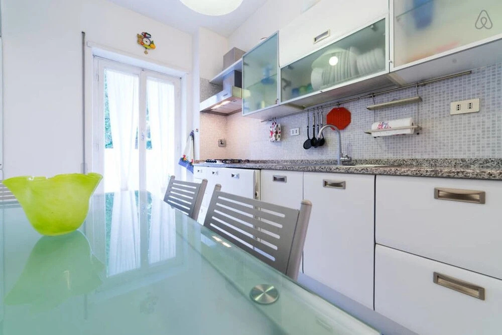 Large Flat With Garden and car Parking