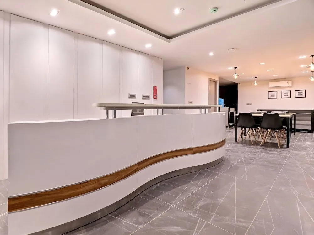 SilverKey Executive Stays 35627 Galexia Hotel And Resorts